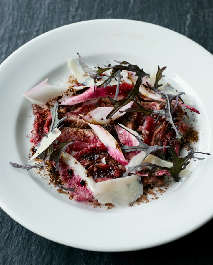 馬肉のタリアータ　アンディーヴのサラダ　バルサミコのソース